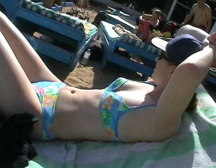 caralyingonback2