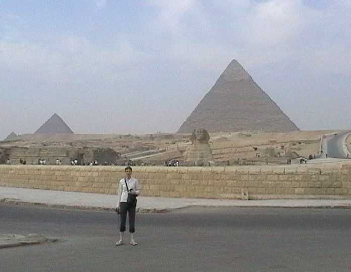 pyramid_cara