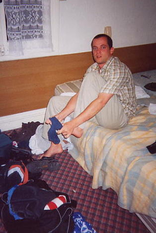 jake_in_his_mess_yhostel